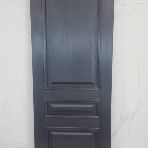 Walnut door dark grey metallic lacquer